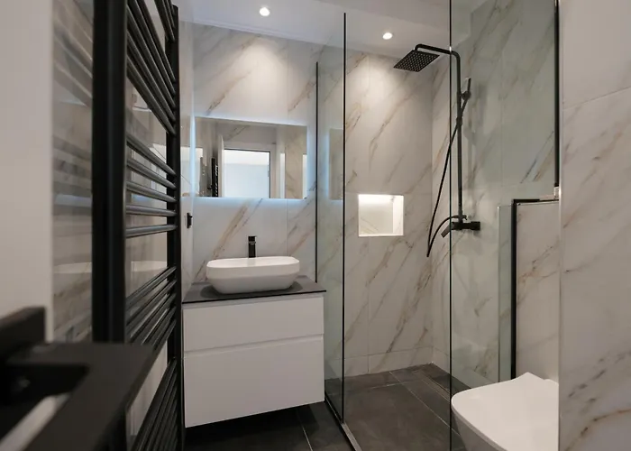 Azura Exclusive Villa *